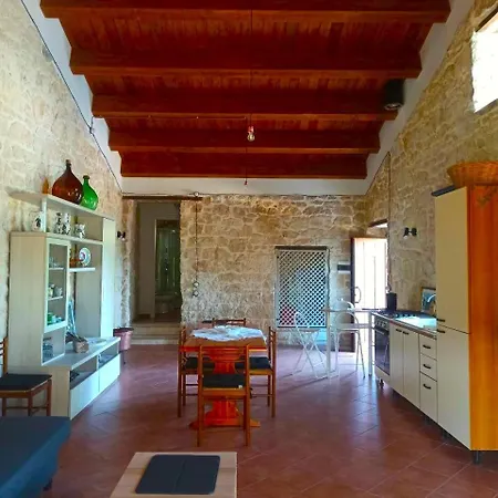 Holiday home Pietra Bianca *