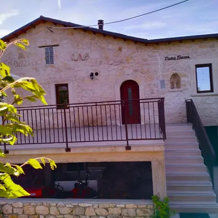 Pietra Bianca Holiday home *