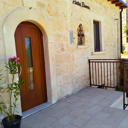 Pietra Bianca Holiday home Roccamorice